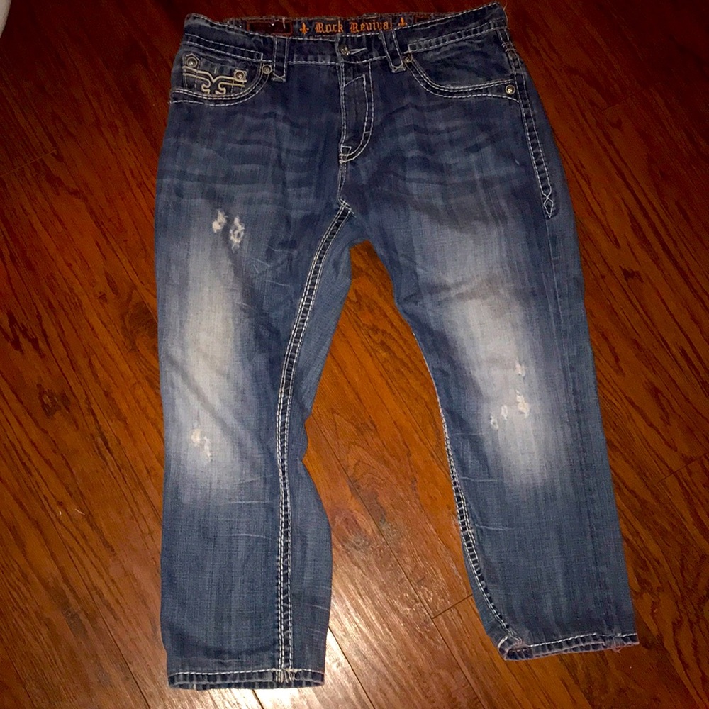 Men’s Rock Revival Buckle jeans!